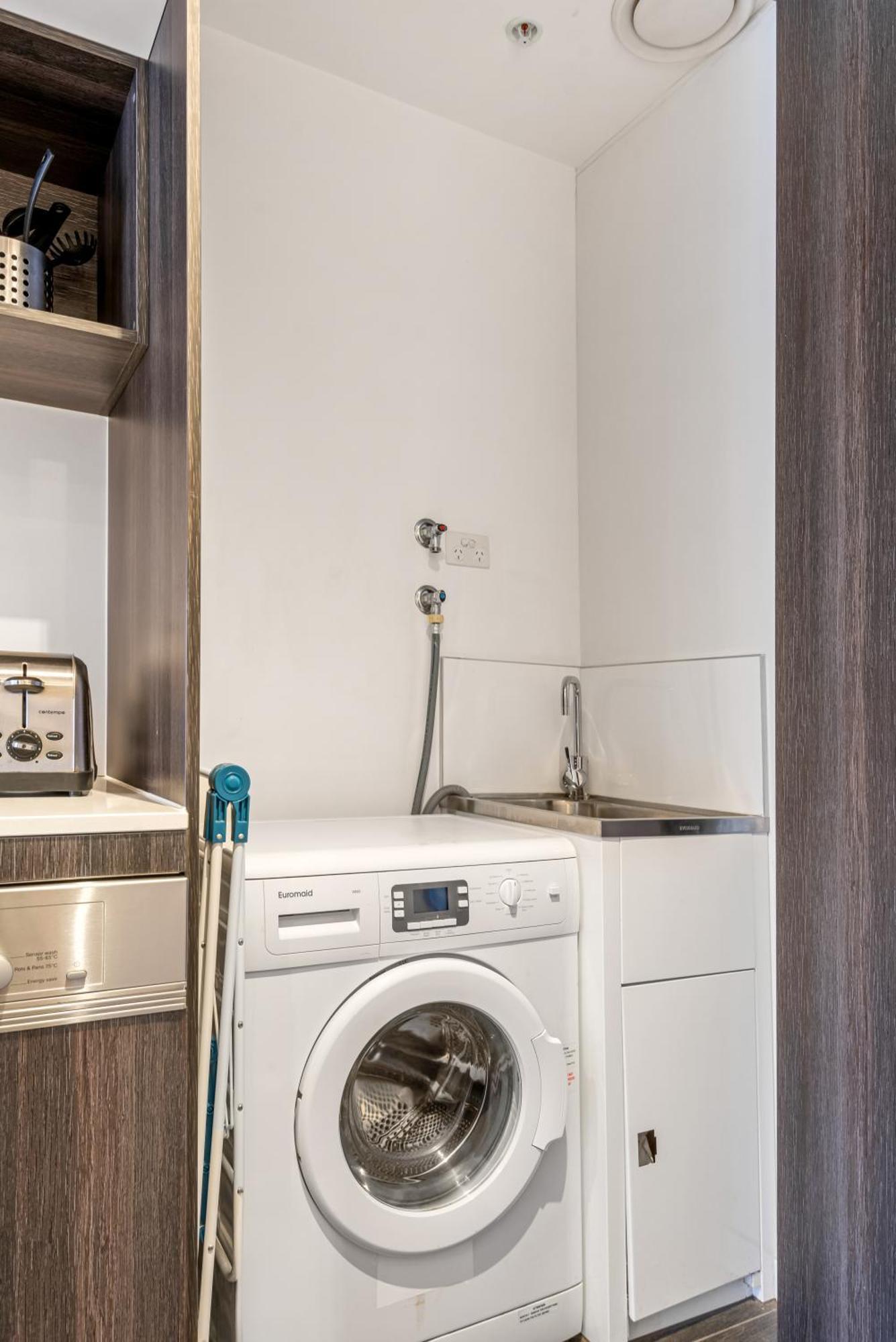 Complete Host Halo Apartments Melbourne Pokoj fotografie